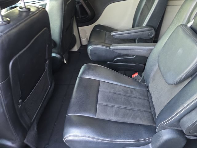 Used 2020 Dodge Grand Caravan SXT FWD image 15