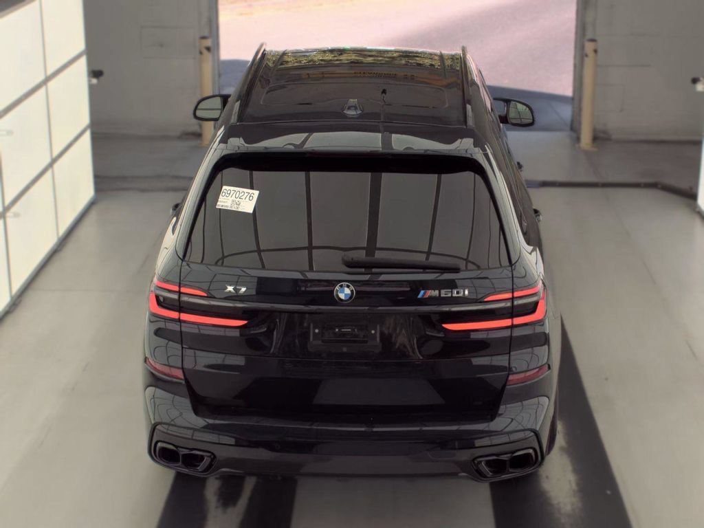 Used 2025 BMW X7 M60i AWD/4WD image 3