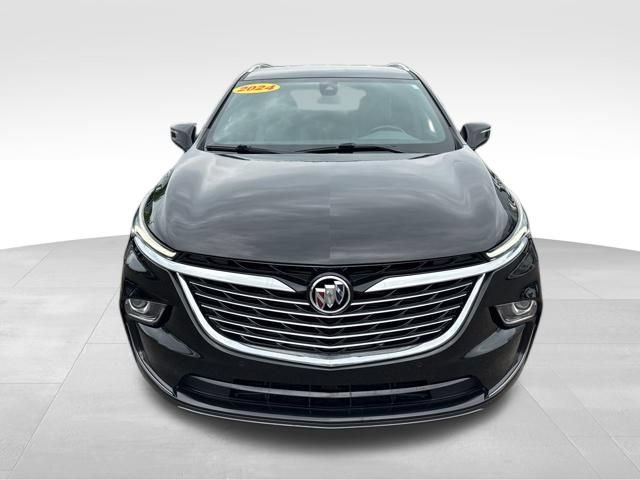 Used 2024 Buick Enclave Essence AWD/4WD image 2