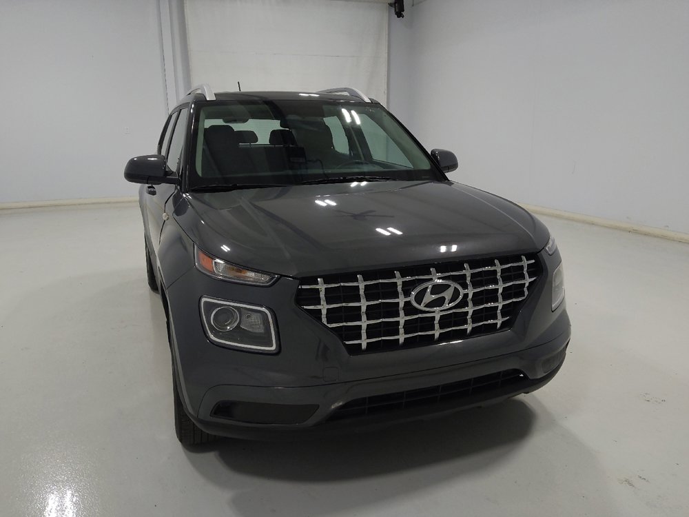 Used 2023 Hyundai Venue SEL FWD image 14