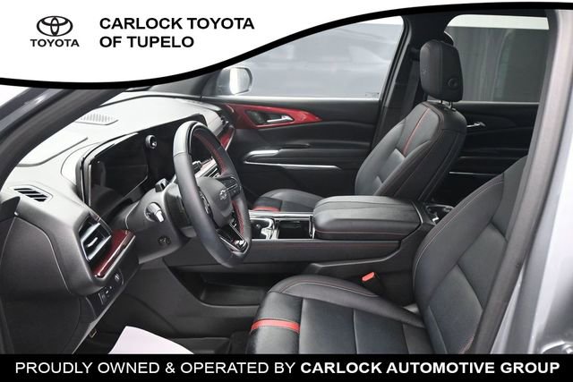 Used 2025 Chevrolet Traverse RS w/ LPO, Cargo Package FWD image 11