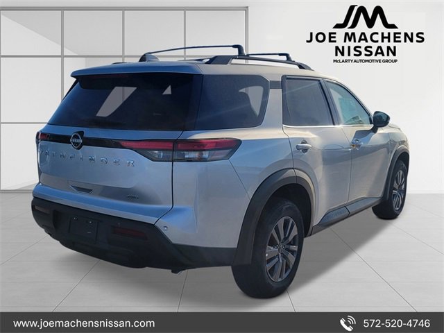 New 2025 Nissan Pathfinder SV image 5