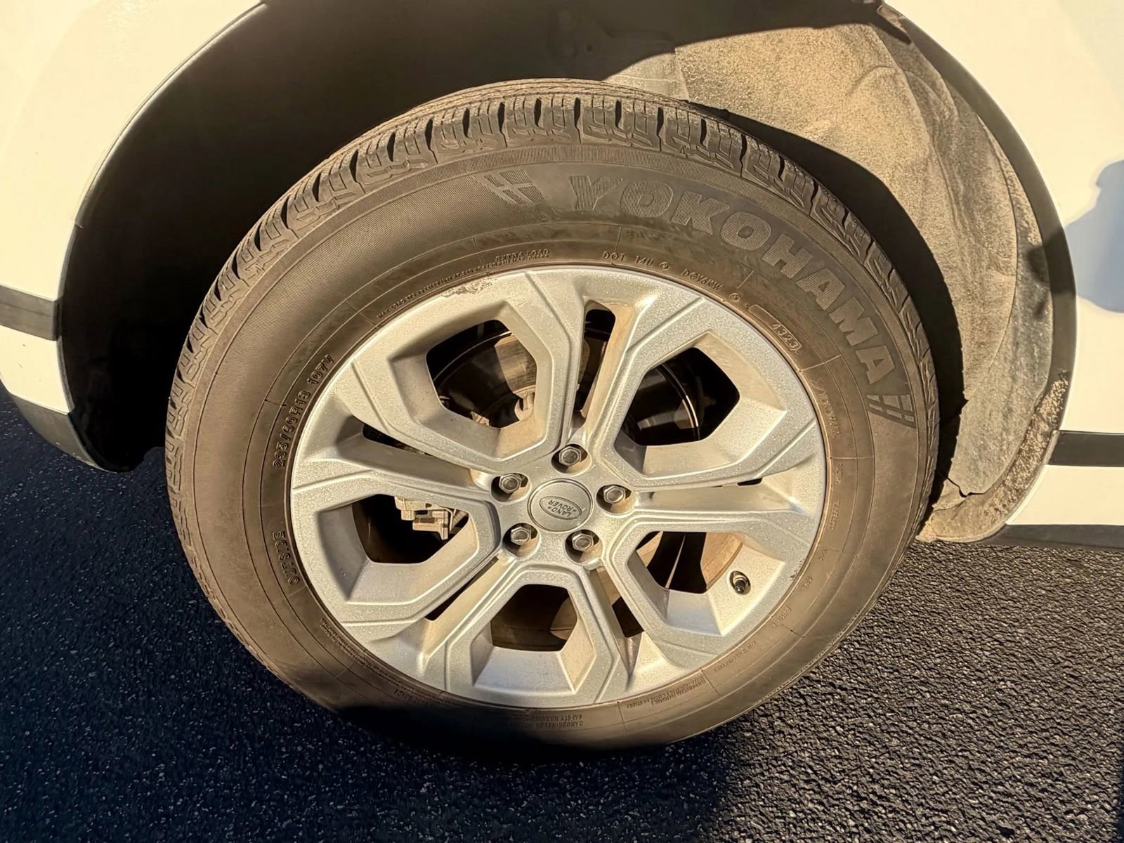 Used 2020 Land Rover Range Rover Evoque S image 11