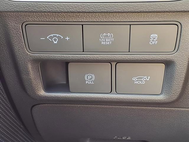 New 2025 Hyundai Sonata Limited image 24