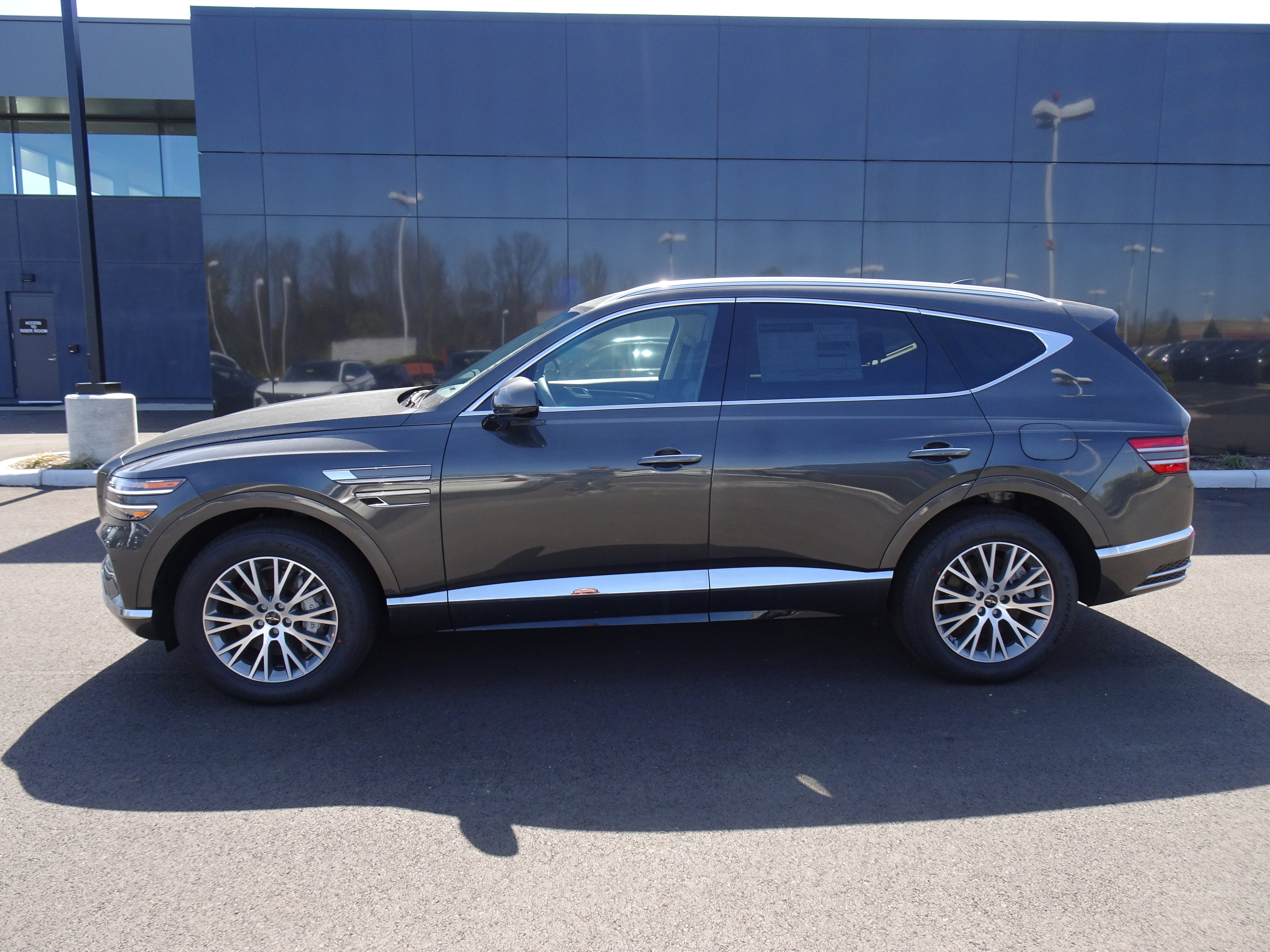 New 2025 Genesis GV80 2.5T Standard image 2