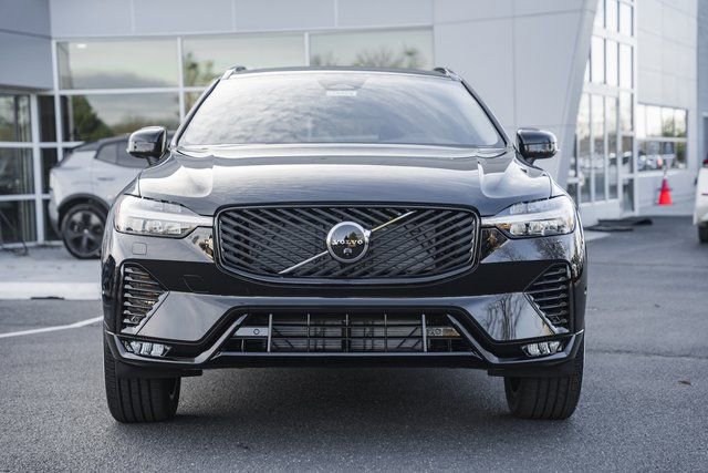 New 2026 Volvo XC60 B5 Plus w/ Protection Package Premier image 2