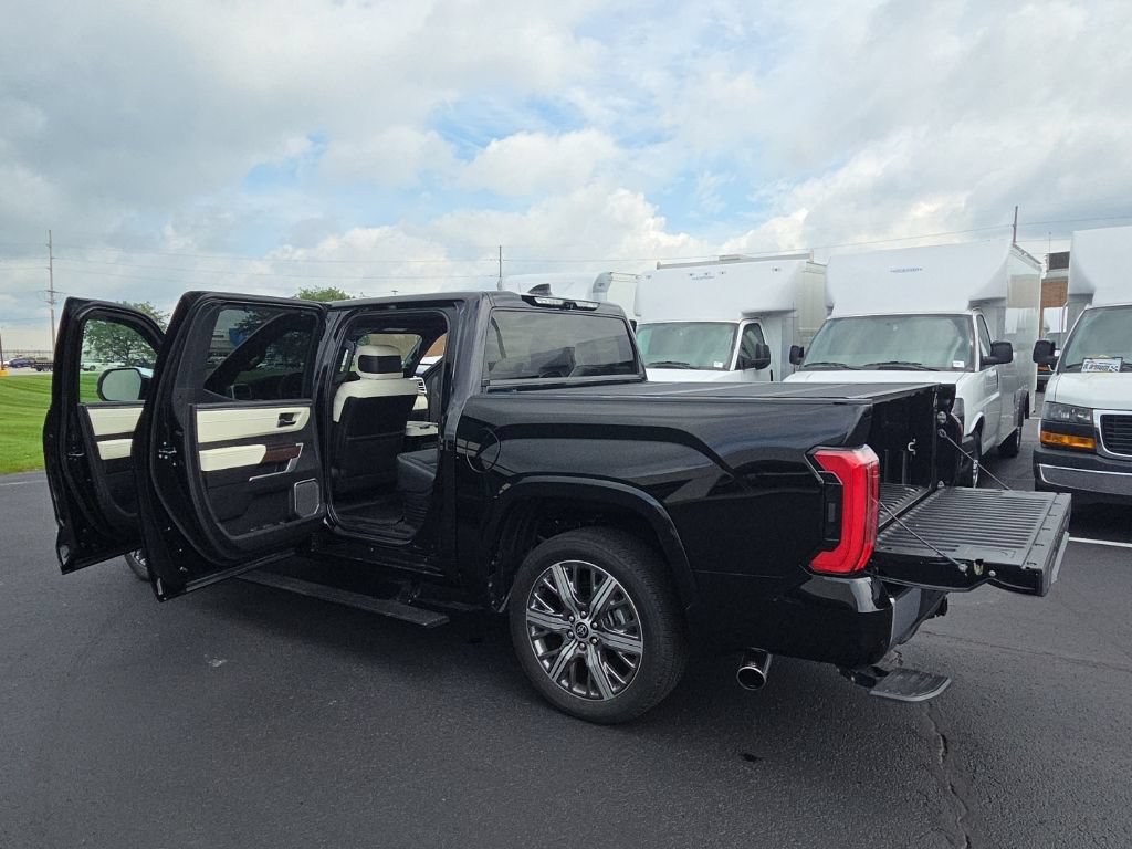 Used 2022 Toyota Tundra Capstone AWD/4WD image 13