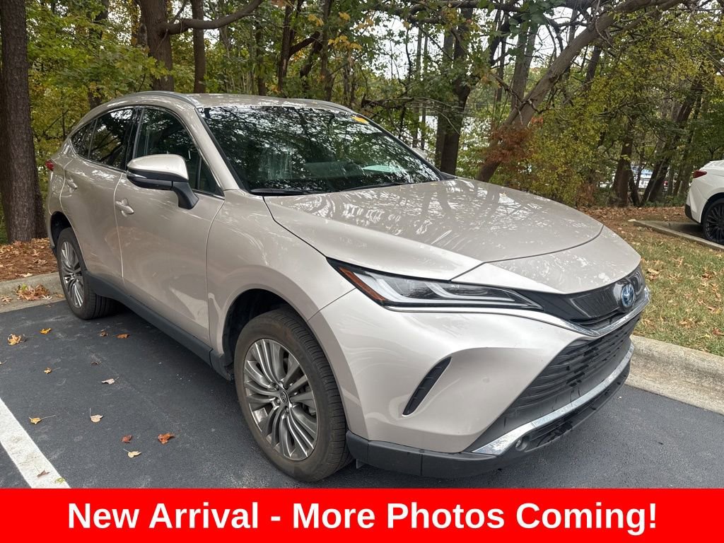 Used 2024 Toyota Venza XLE