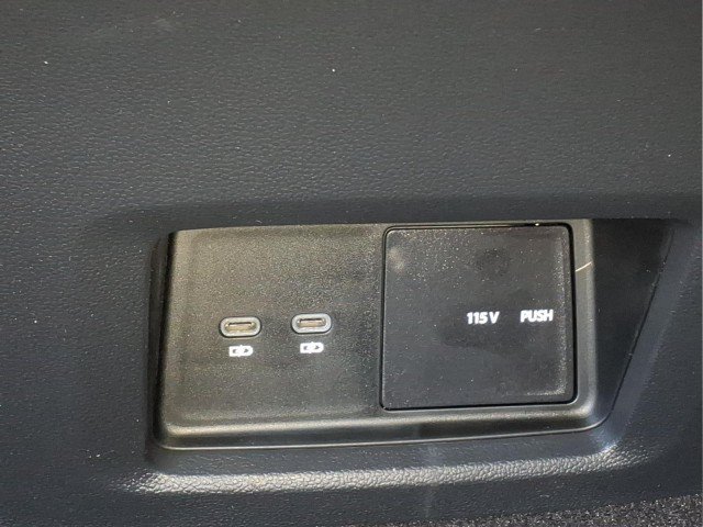 New 2026 Volkswagen Atlas Peak Edition AWD/4WD image 12