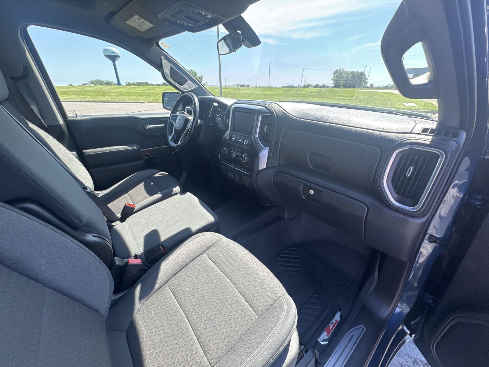Certified 2021 Chevrolet Silverado 1500 LT AWD/4WD image 10