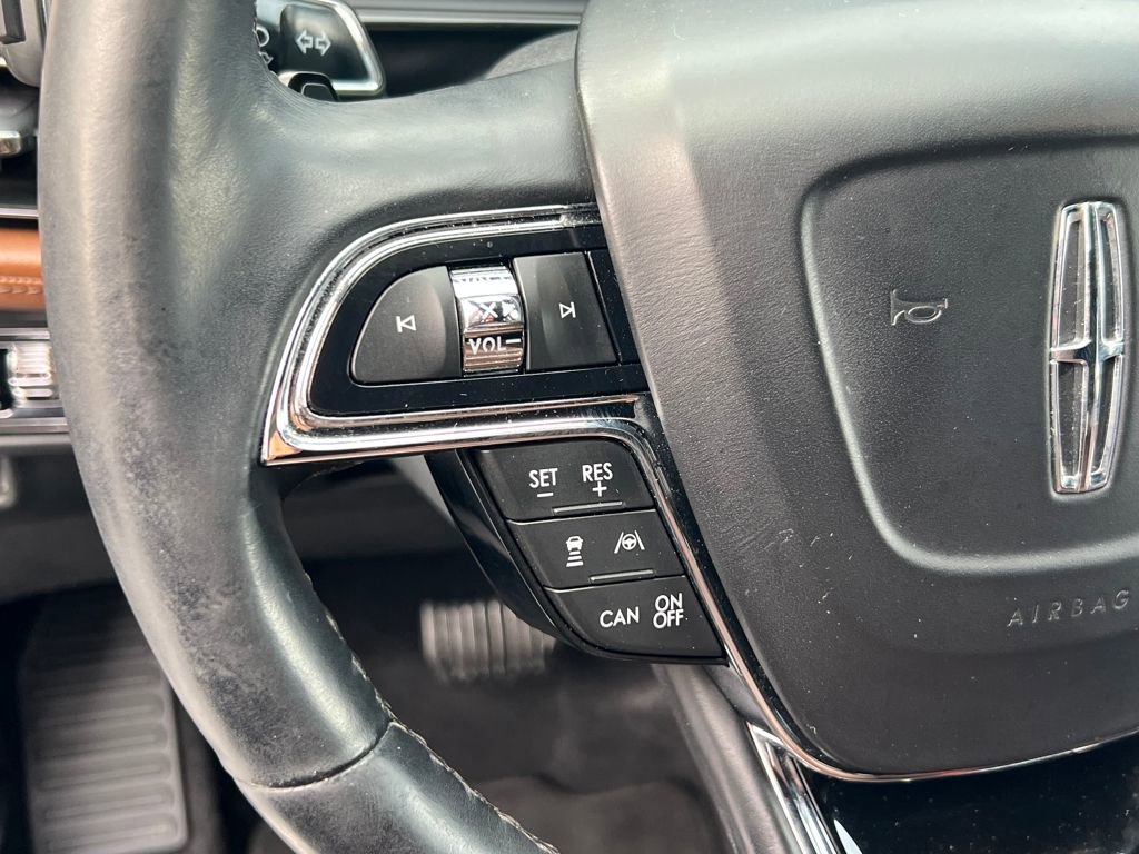 Used 2022 Lincoln Nautilus Reserve w/ Equipment Group 202A image 20