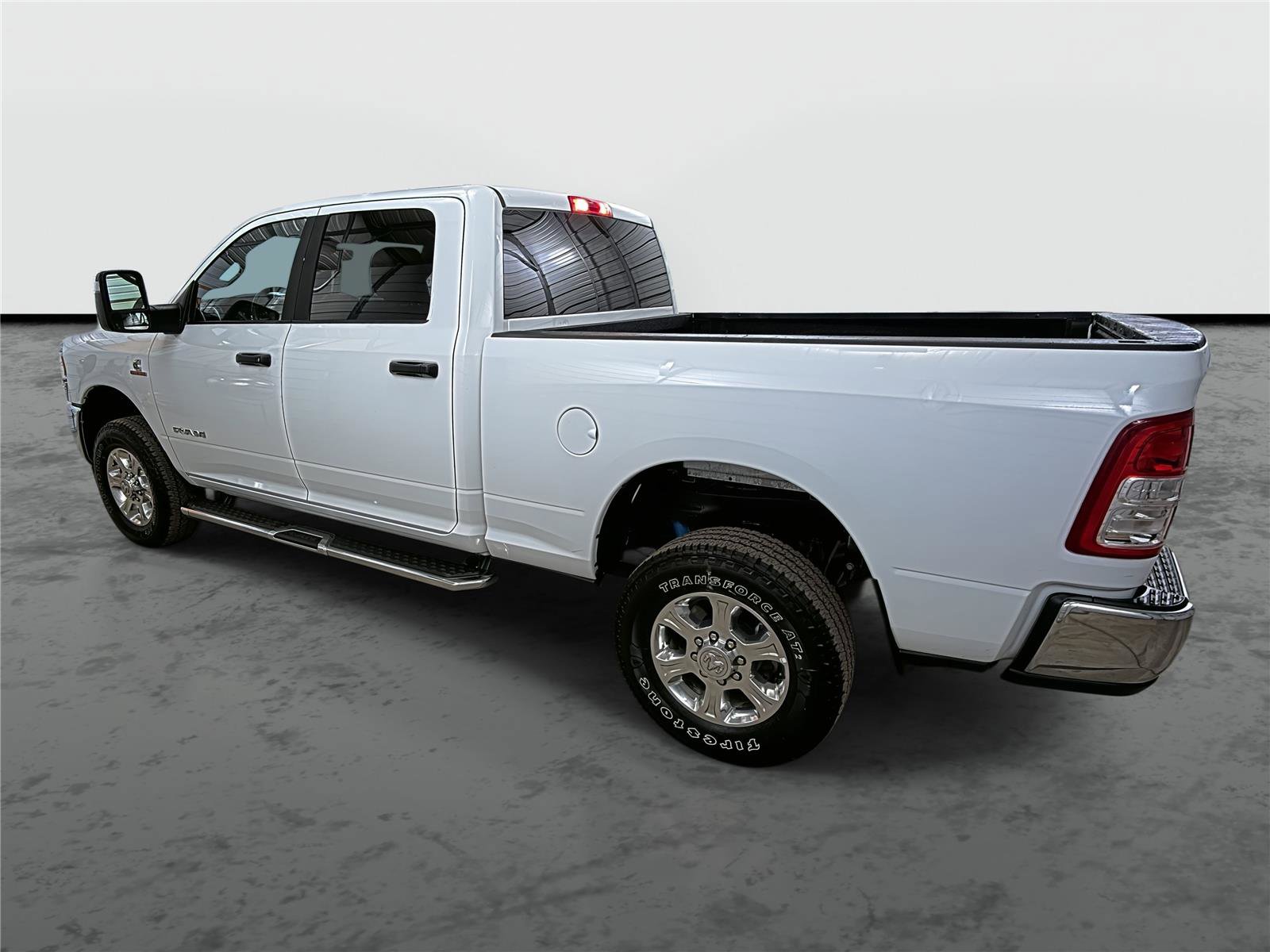 Used 2024 RAM 2500 Big Horn w/ Off Road Package image 2