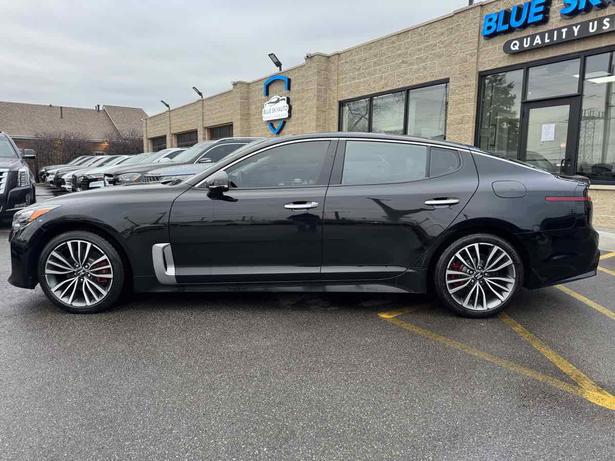 Used 2018 Kia Stinger Premium image 8