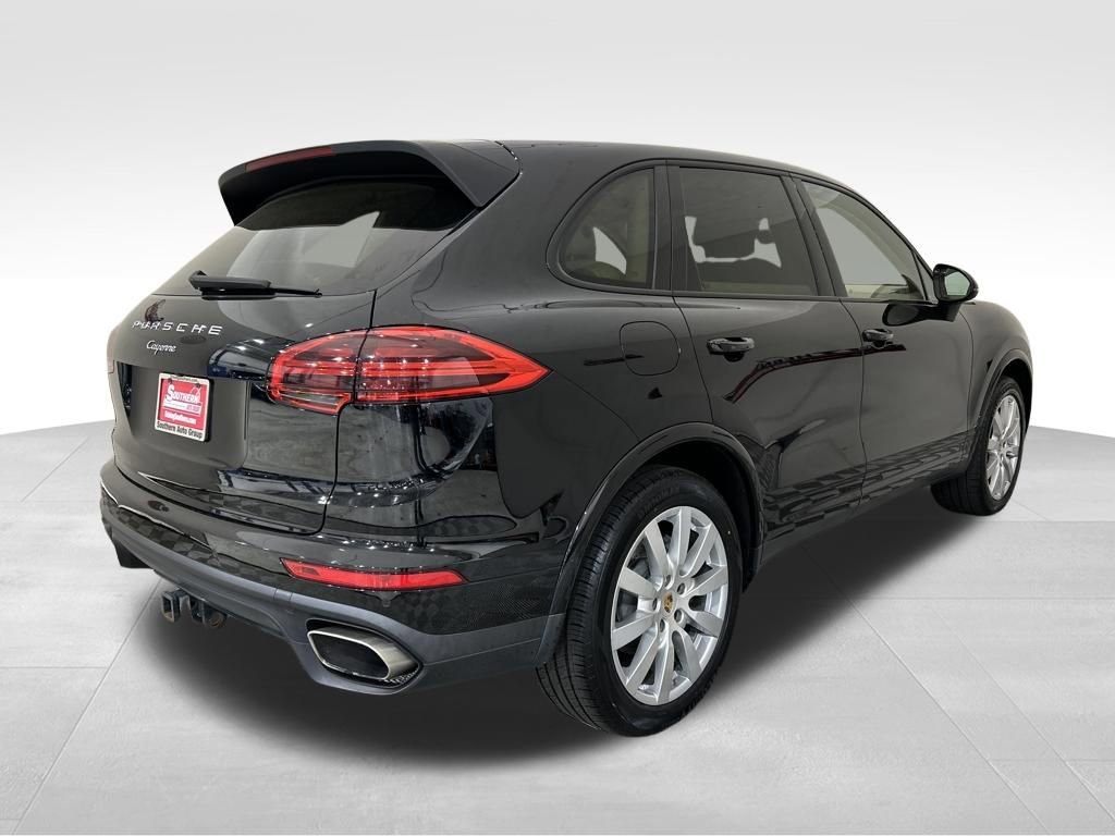 Used 2017 Porsche Cayenne Platinum Edition image 5