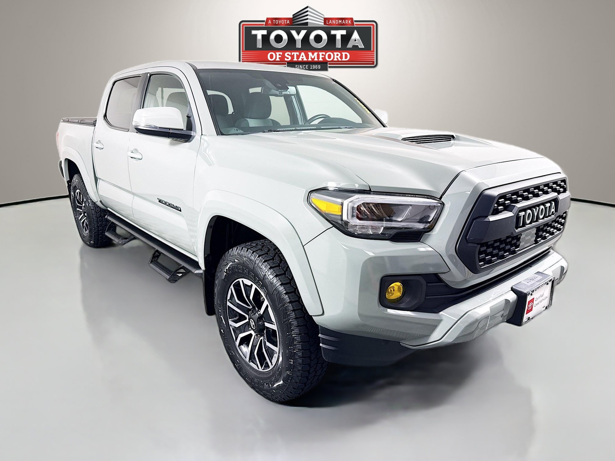 Certified 2023 Toyota Tacoma TRD Sport AWD/4WD image 1