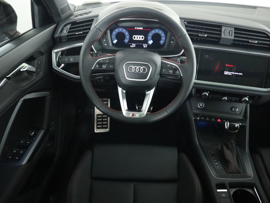 Used 2025 Audi Q3 2.0T Premium Plus w/ Premium Plus Package AWD/4WD image 12