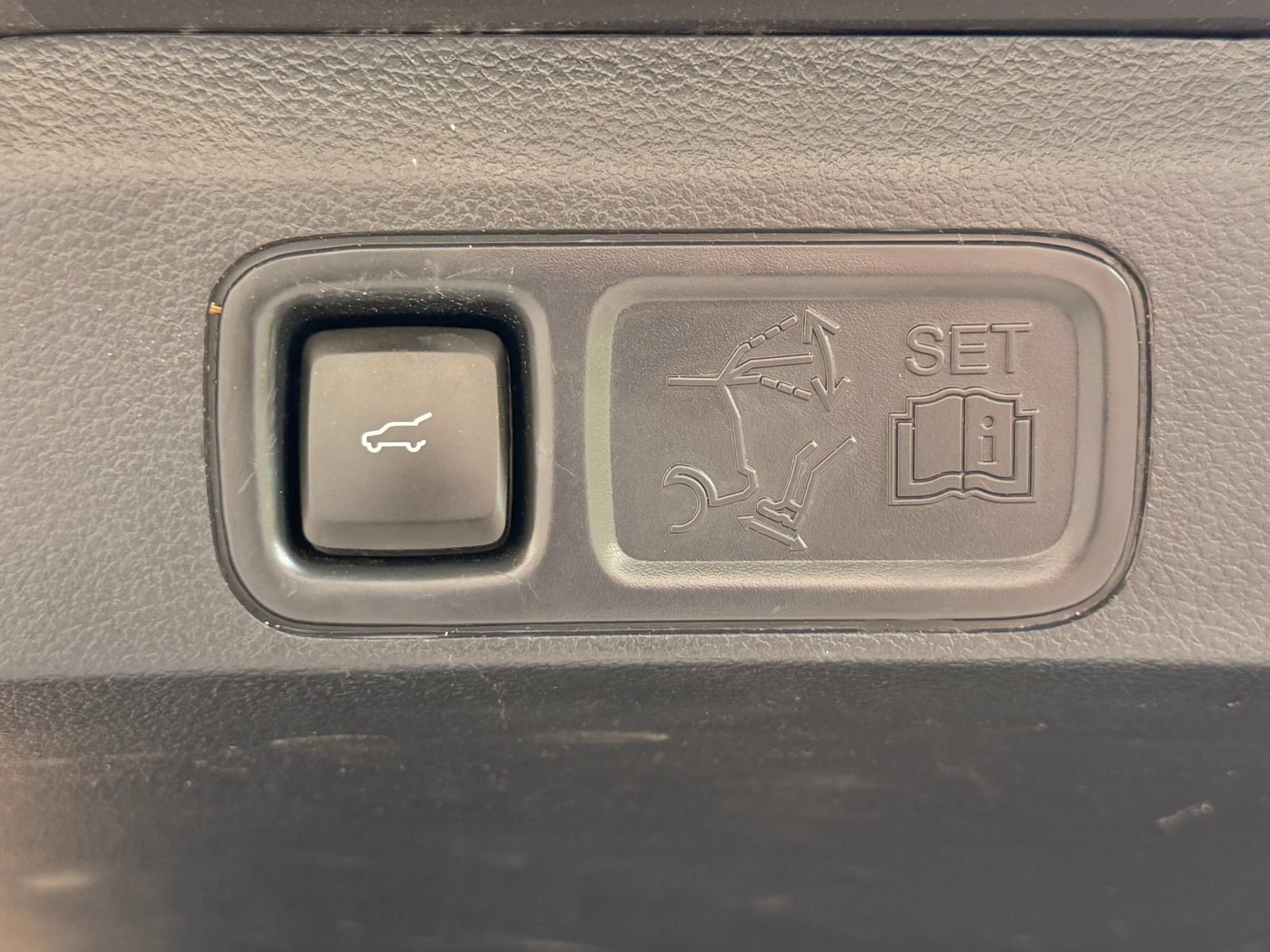Used 2023 Lincoln Navigator L Black Label AWD/4WD image 18