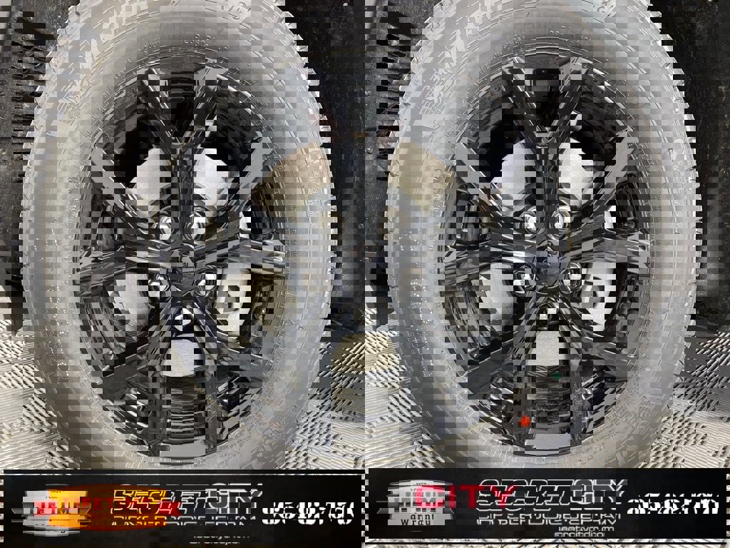 New 2026 Jeep Grand Cherokee Altitude image 9