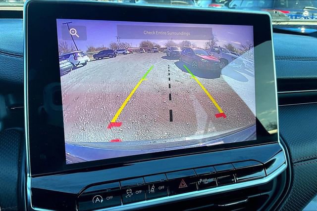 Used 2024 Jeep Compass Trailhawk image 13