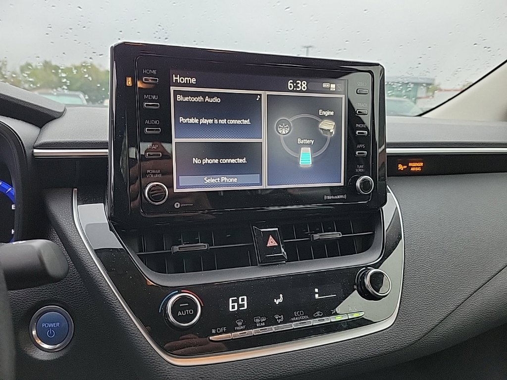 Used 2022 Toyota Corolla LE FWD image 8