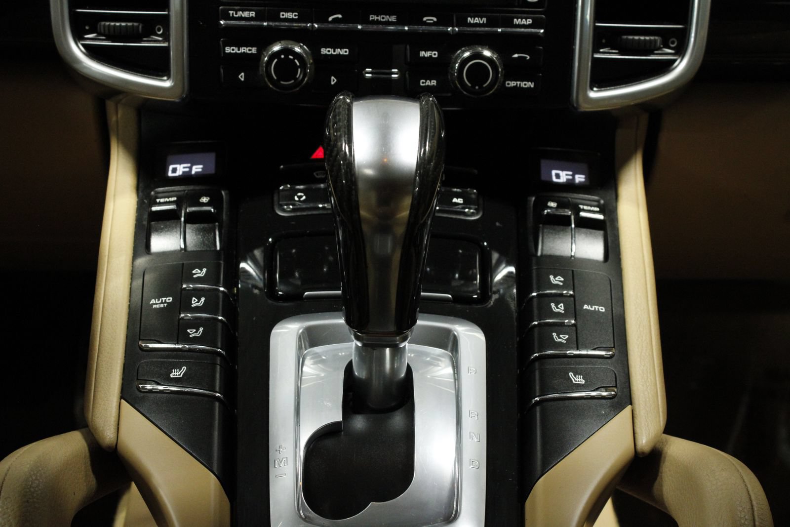 Used 2011 Porsche Cayenne S AWD/4WD image 30