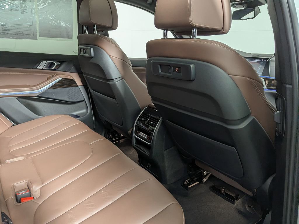 Used 2021 BMW X5 xDrive40i w/ Premium Package 2 image 44