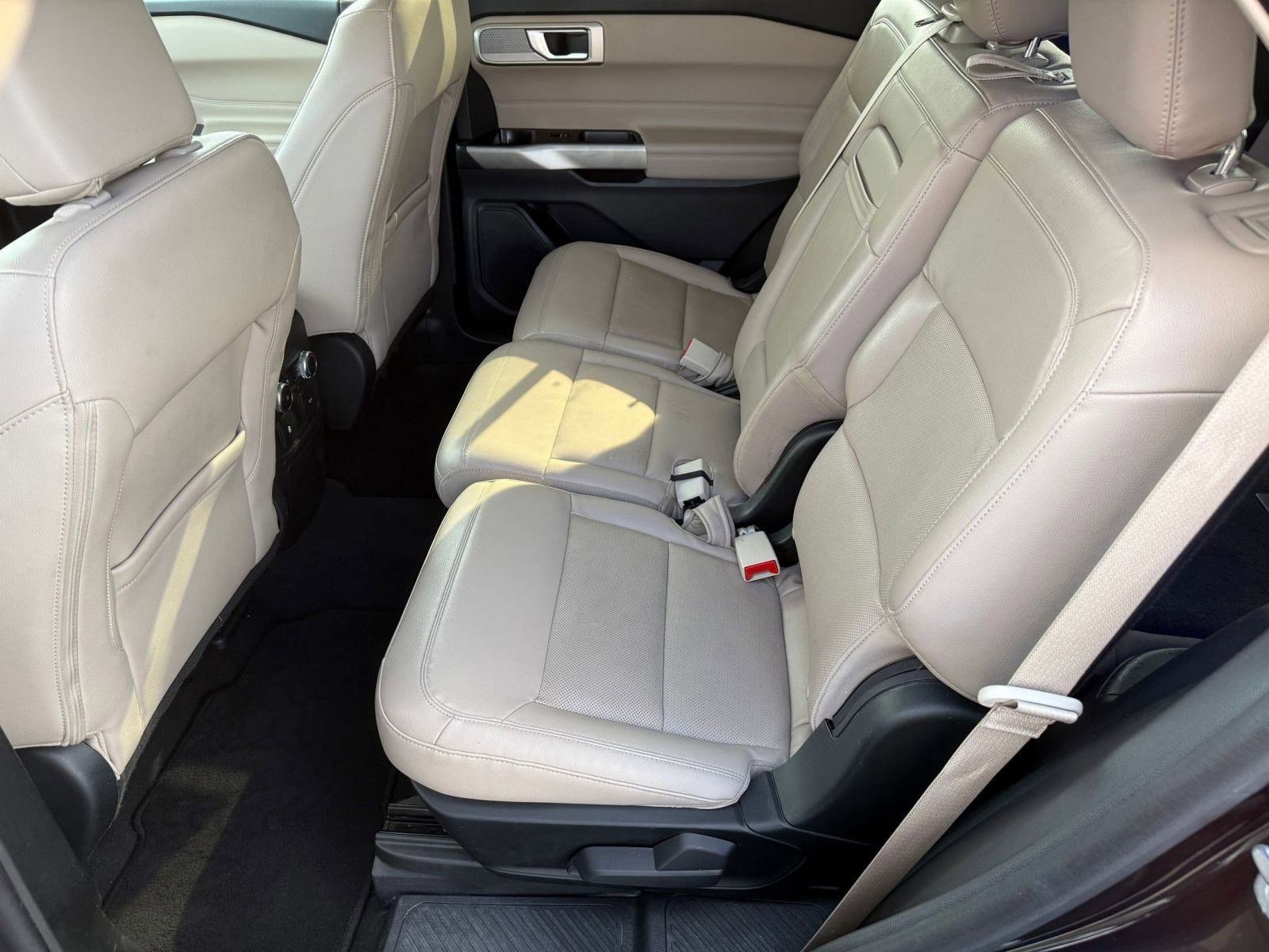 Used 2023 Ford Explorer Limited image 13