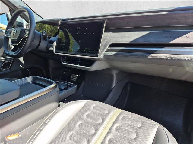 Used 2024 Rivian R1T Adventure Dual AWD/4WD image 21