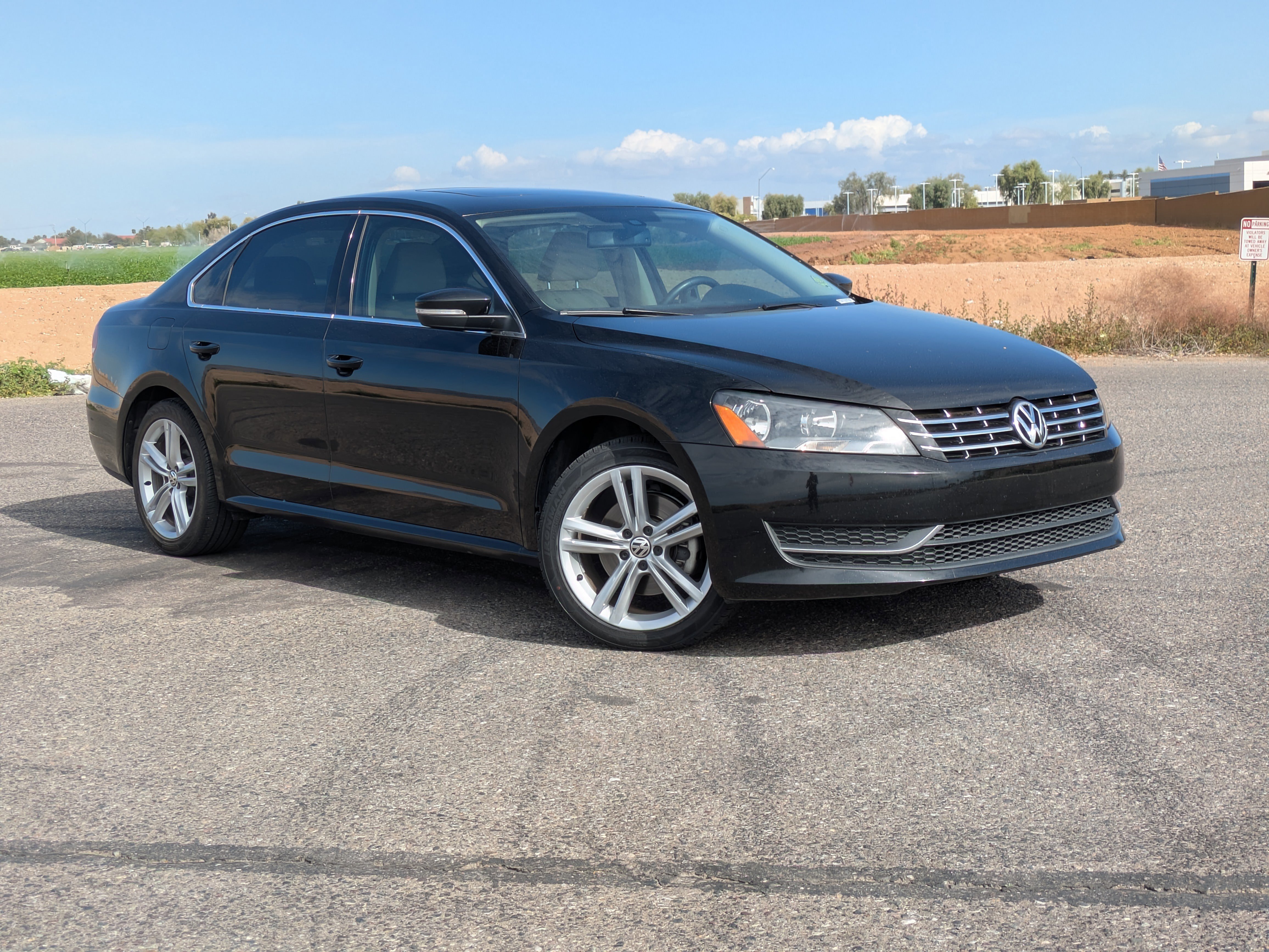 Used 2014 Volkswagen Passat TDI SE image 32