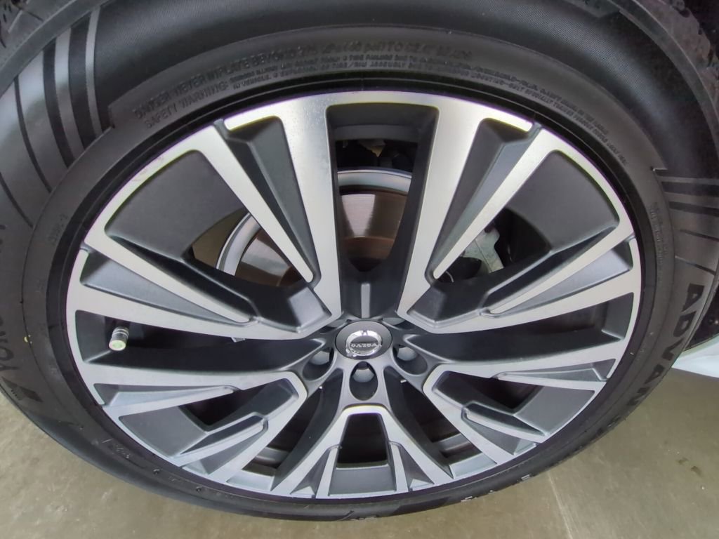 Used 2021 Volvo XC90 T6 Momentum AWD/4WD image 29