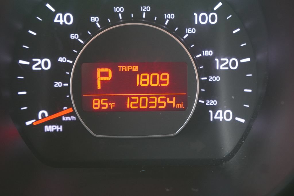 Used 2016 Kia Soul + FWD image 19
