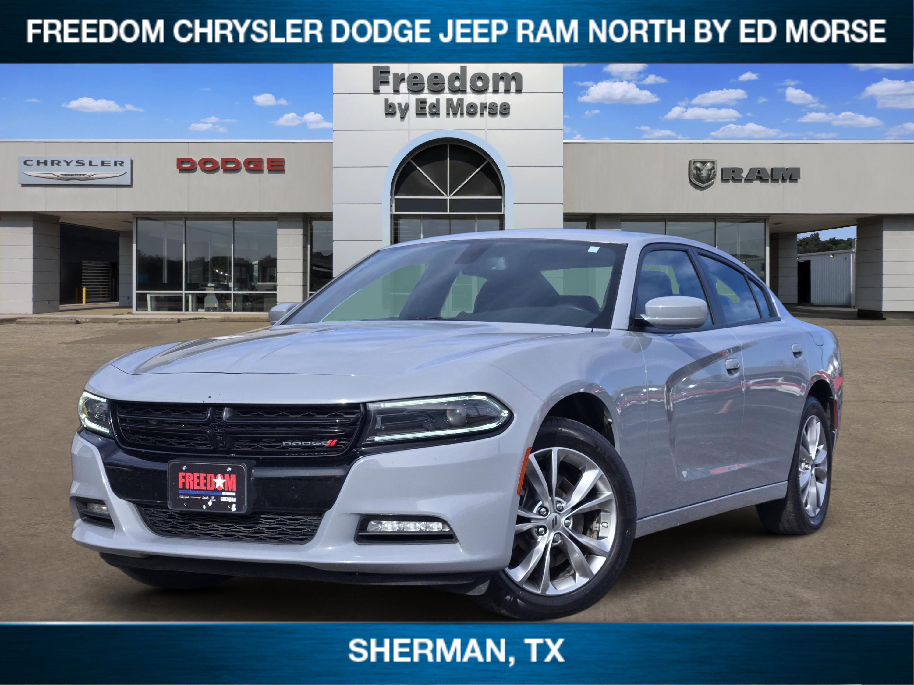 Certified 2022 Dodge Charger SXT w/ Navigation & Travel Group image 1