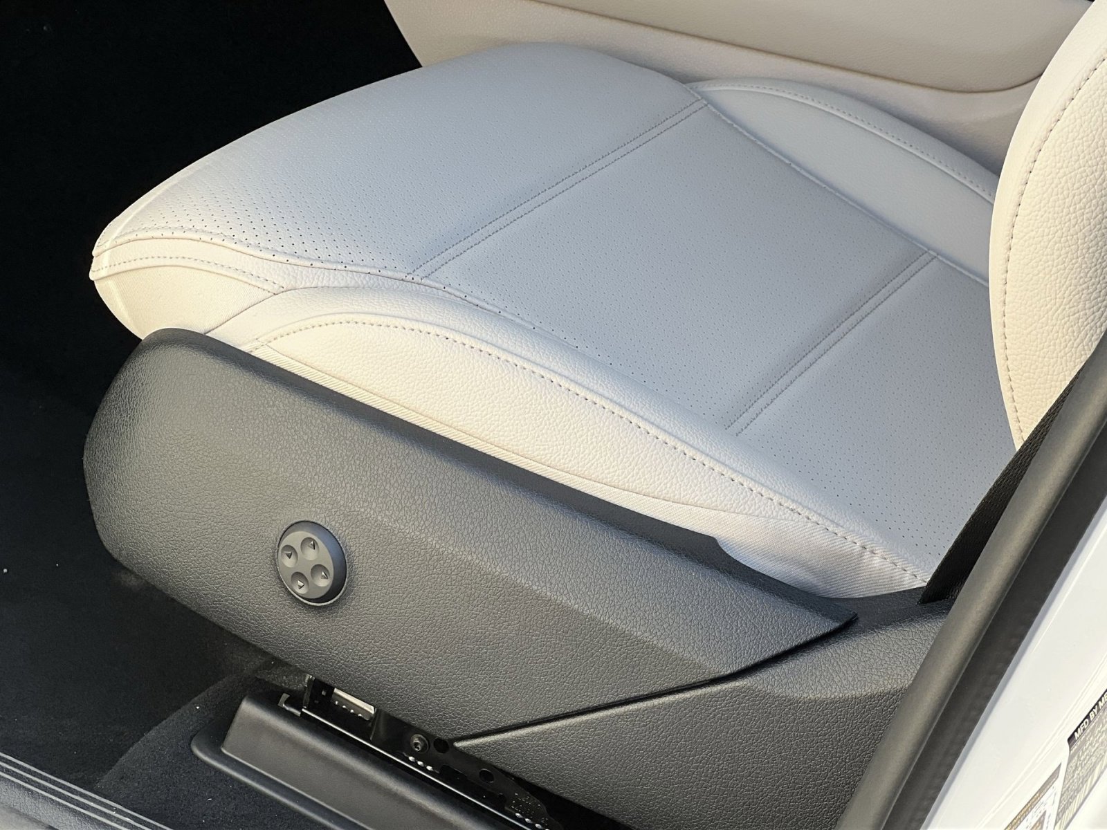 New 2026 Mercedes-Benz GLC 300 4MATIC image 12