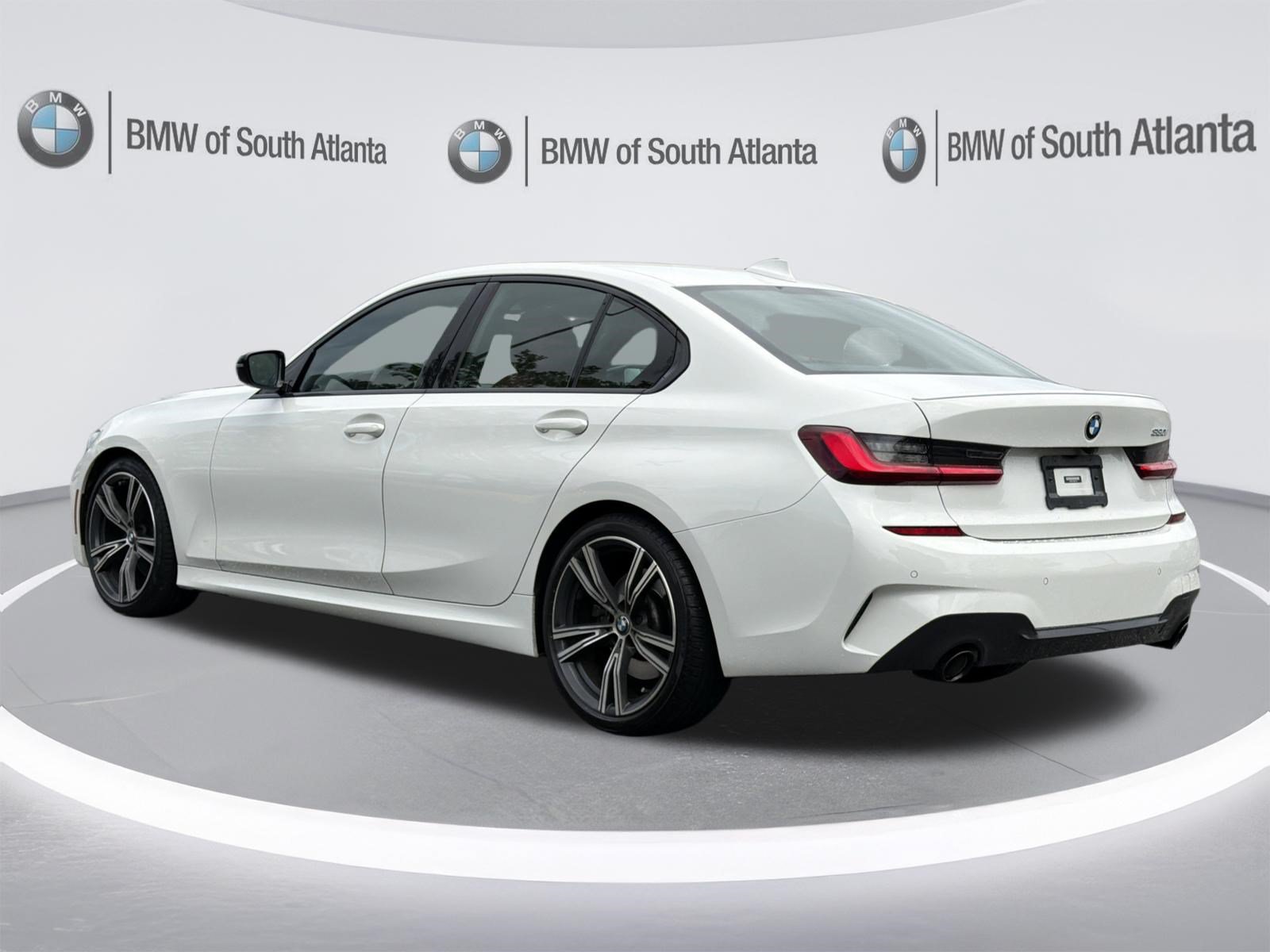 Certified 2022 BMW 330i Sedan w/ M Sport Package RWD image 22