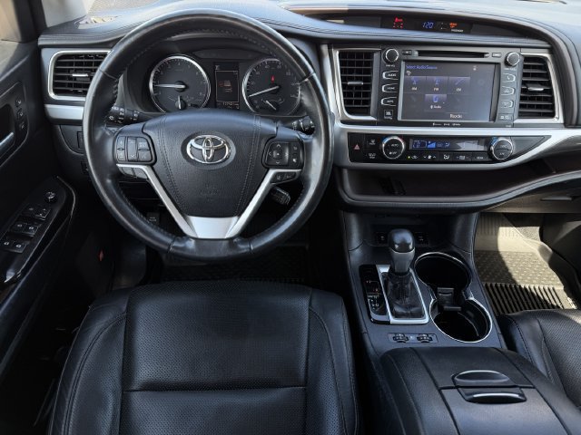 Used 2018 Toyota Highlander Limited AWD/4WD image 11