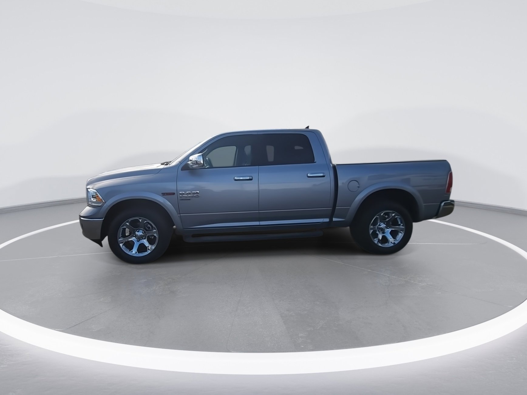 Certified 2019 RAM 1500 Laramie image 5