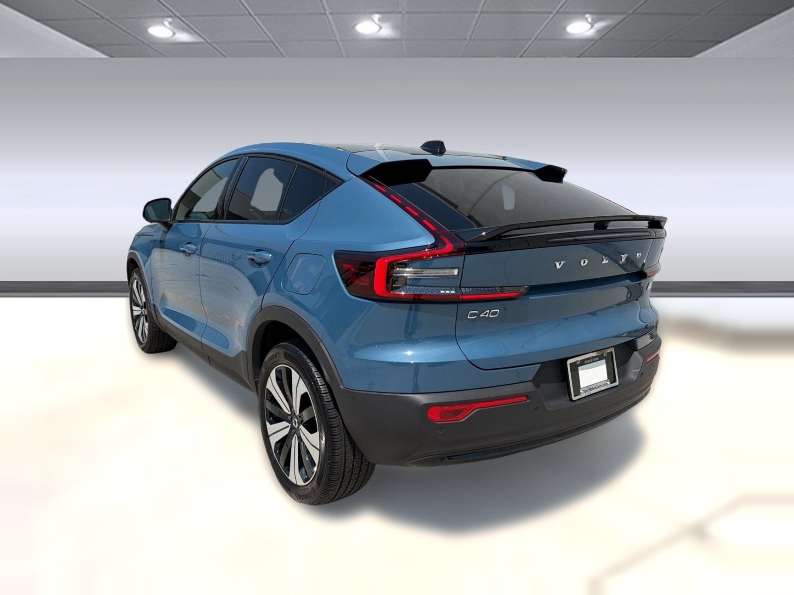 Certified 2023 Volvo C40 P8 Recharge Plus AWD/4WD image 3