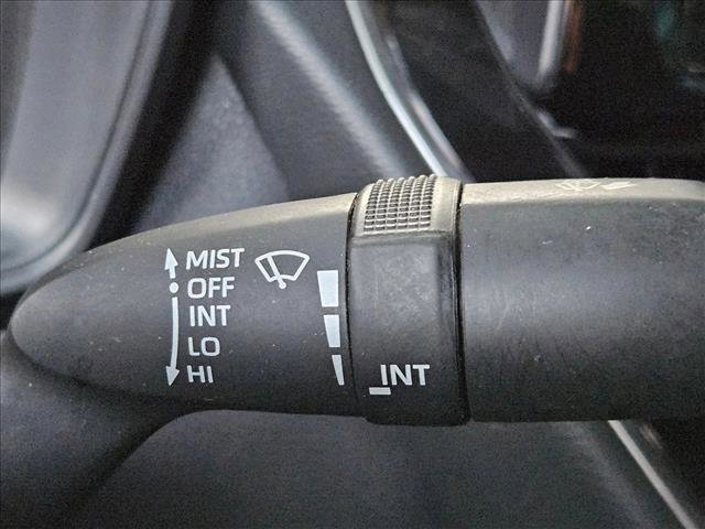 Used 2022 Toyota Corolla SE FWD image 9