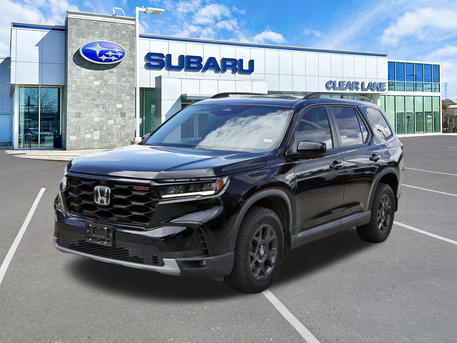 Used 2024 Honda Pilot TrailSport image 3