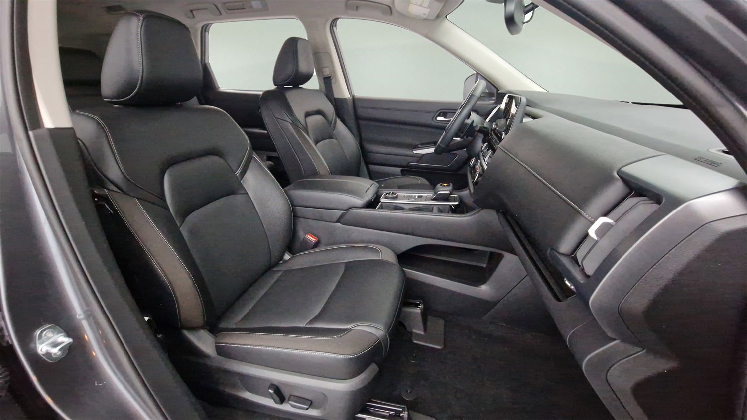 Used 2022 Nissan Pathfinder SL image 29