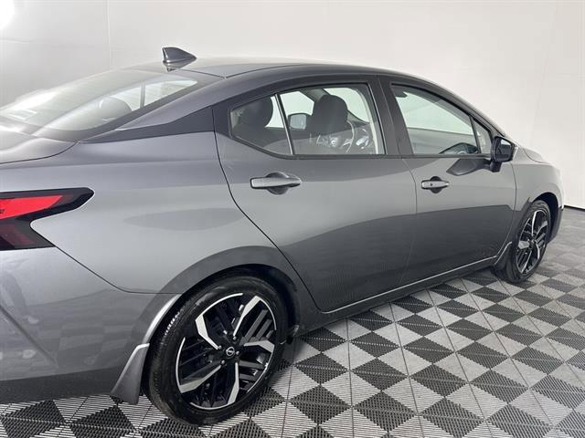 New 2025 Nissan Versa SR w/ Trunk Package image 4