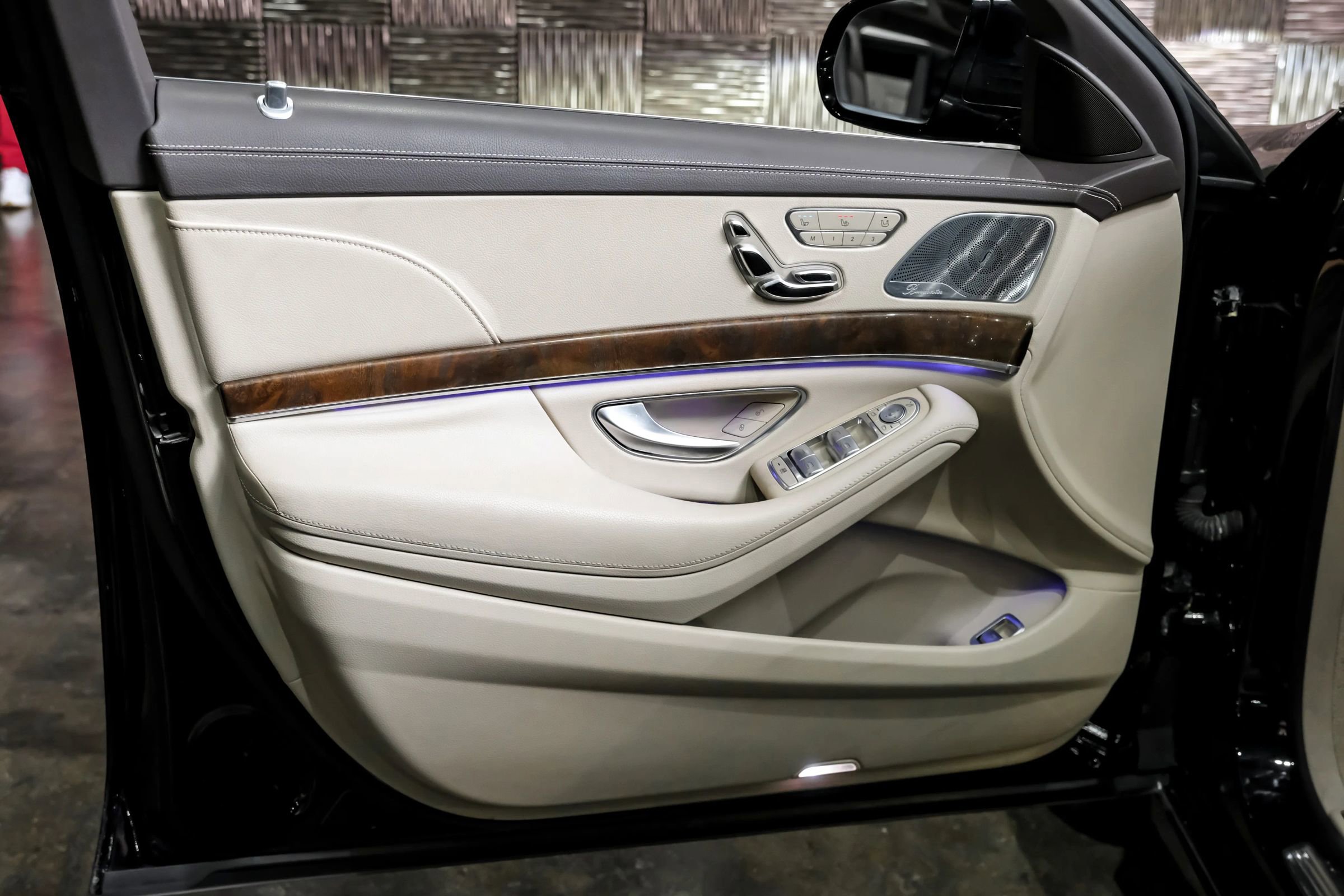 Used 2015 Mercedes-Benz S 550 Sedan image 43