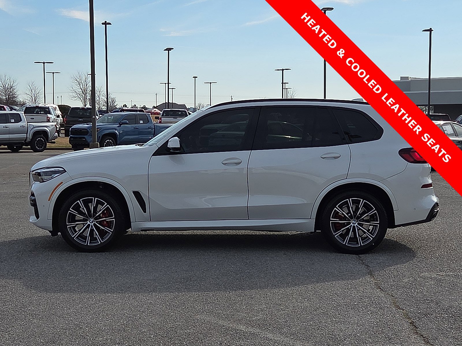 Used 2023 BMW X5 M50i w/ Climate Comfort Package image 3