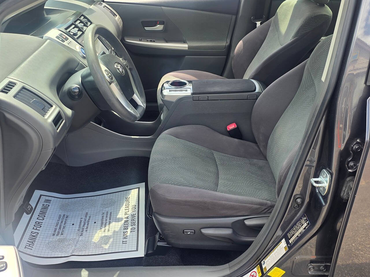 Used 2014 Toyota Prius V Three FWD image 9