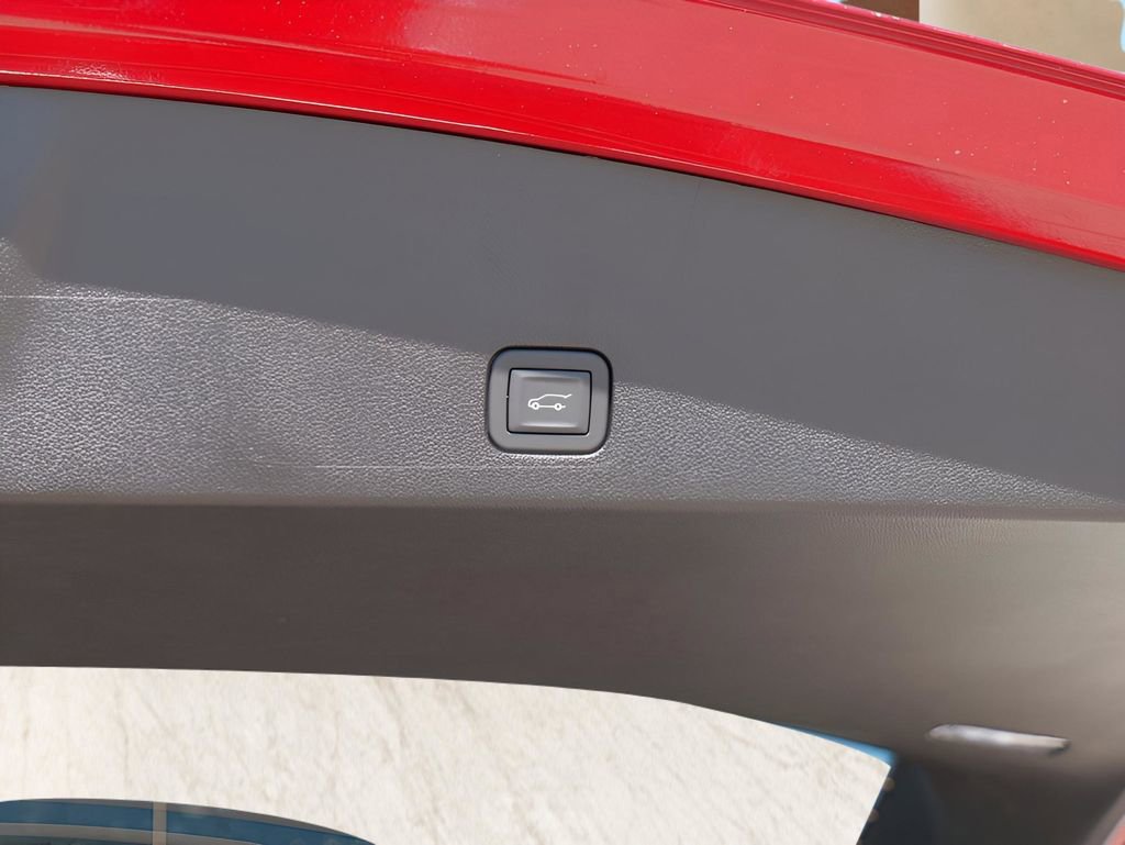 New 2025 Cadillac XT6 Luxury image 29