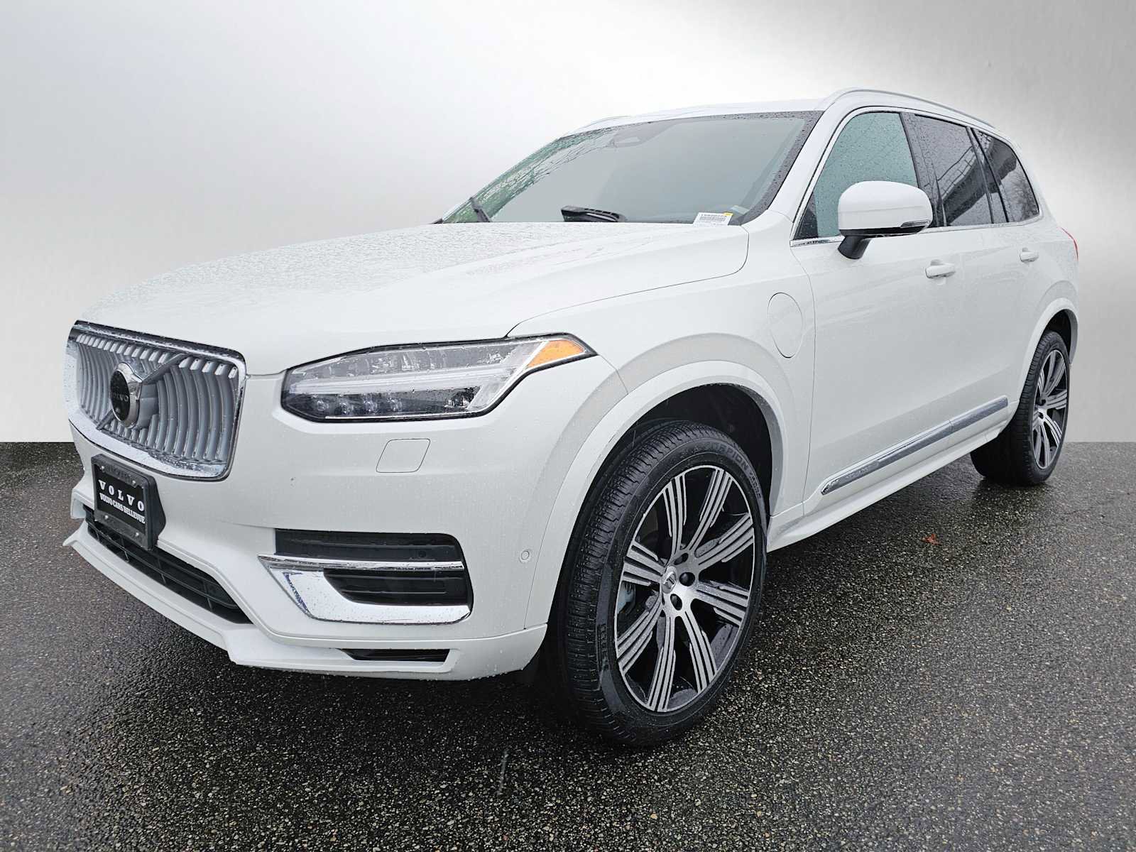 Certified 2023 Volvo XC90 T8 Plus w/ Protection Package Premier AWD/4WD image 8
