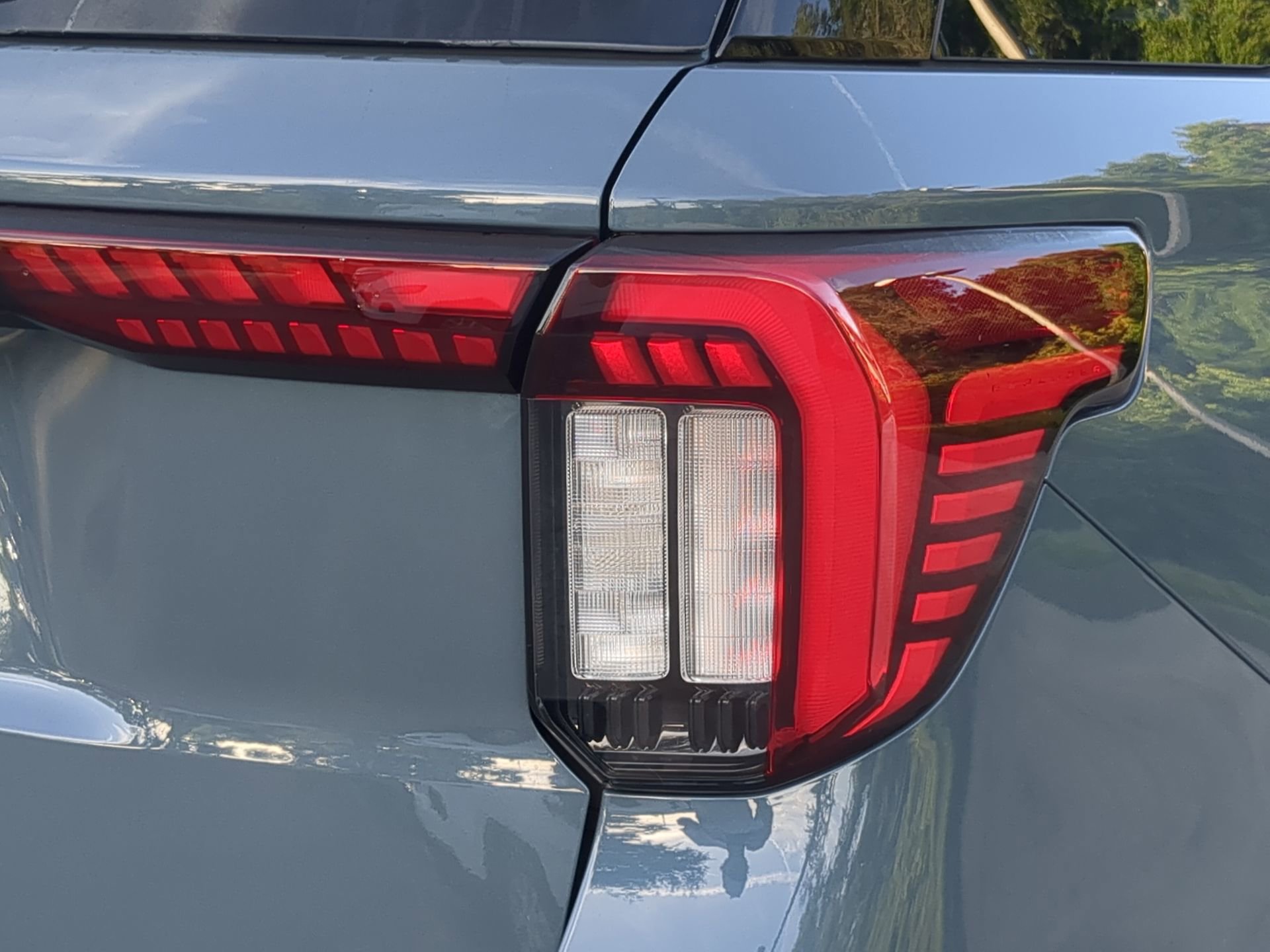 New 2026 Ford Explorer Active RWD image 48