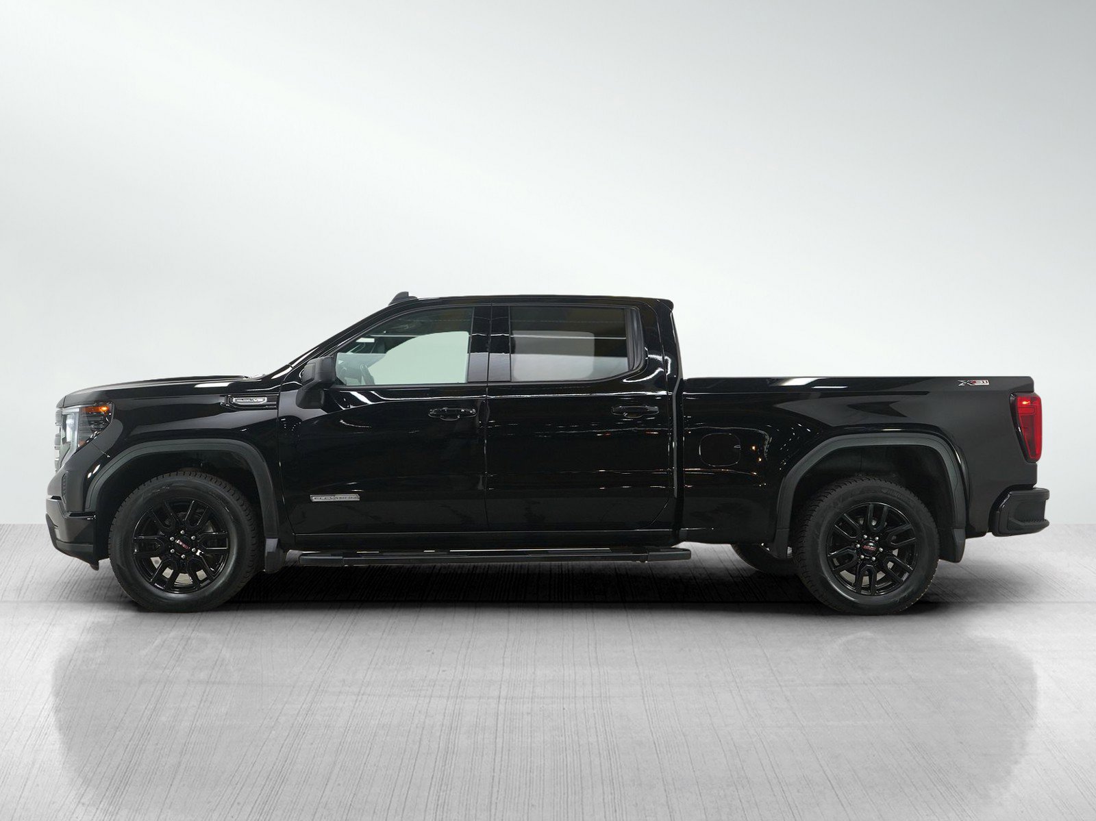 Used 2023 GMC Sierra 1500 Elevation w/ X31 Off-Road Package image 2