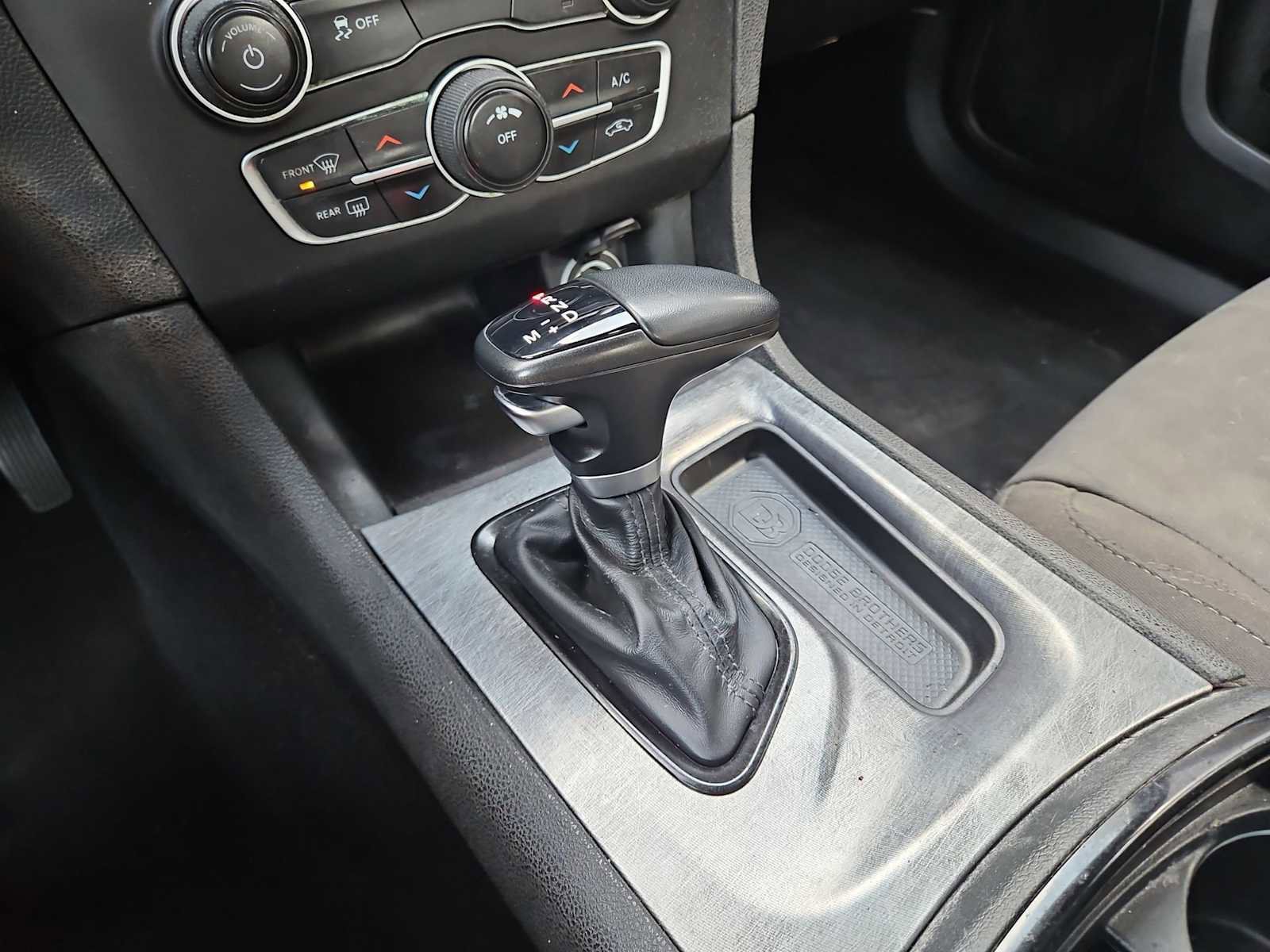 Used 2023 Dodge Charger SXT w/ Blacktop Package image 29