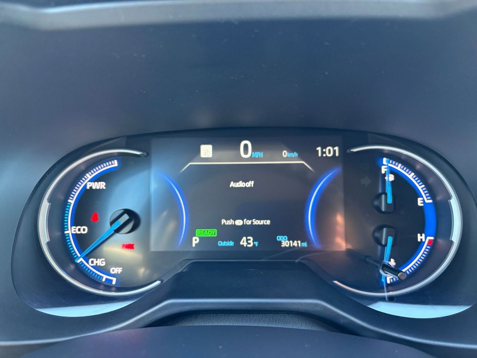 Used 2025 Toyota RAV4 LE image 36